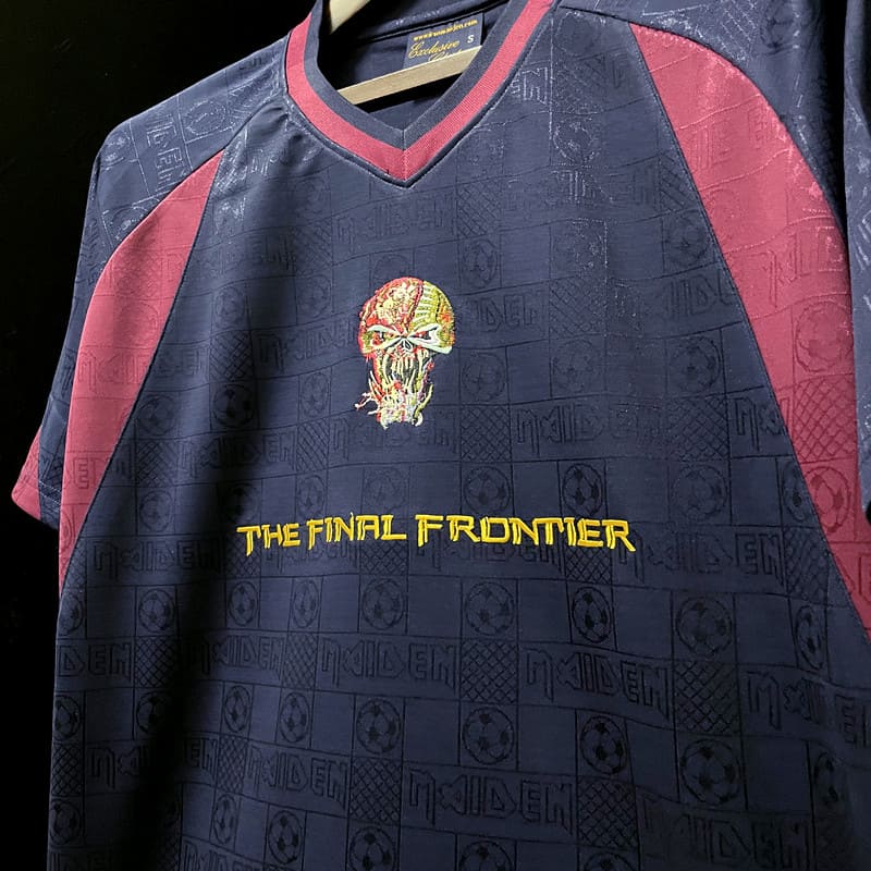 Camisa West Ham Home (1) Iron Maiden 2010 Retrô Masculina